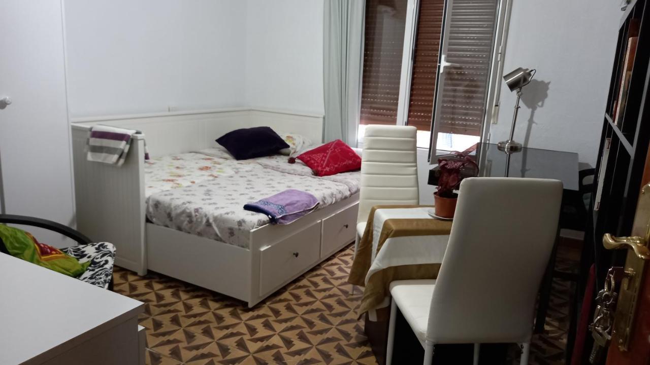 Las Golondrinas Habitacion En Piso Centrico Para Una O Dos Personas サラゴサ エクステリア 写真
