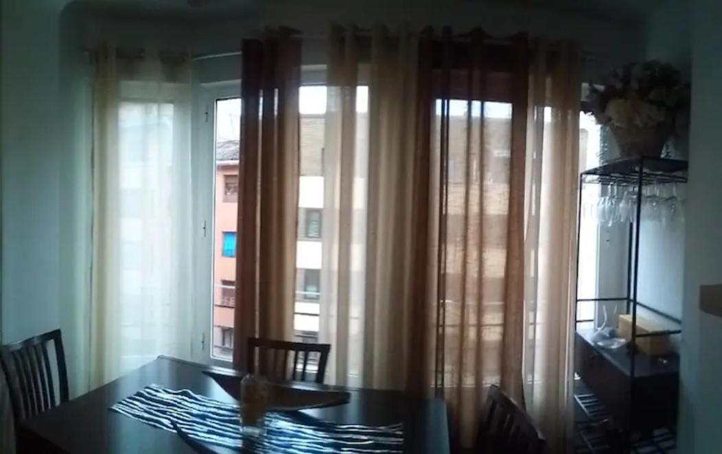 Las Golondrinas Habitacion En Piso Centrico Para Una O Dos Personas サラゴサ エクステリア 写真