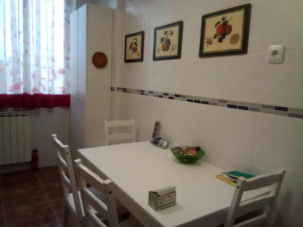 Las Golondrinas Habitacion En Piso Centrico Para Una O Dos Personas サラゴサ エクステリア 写真